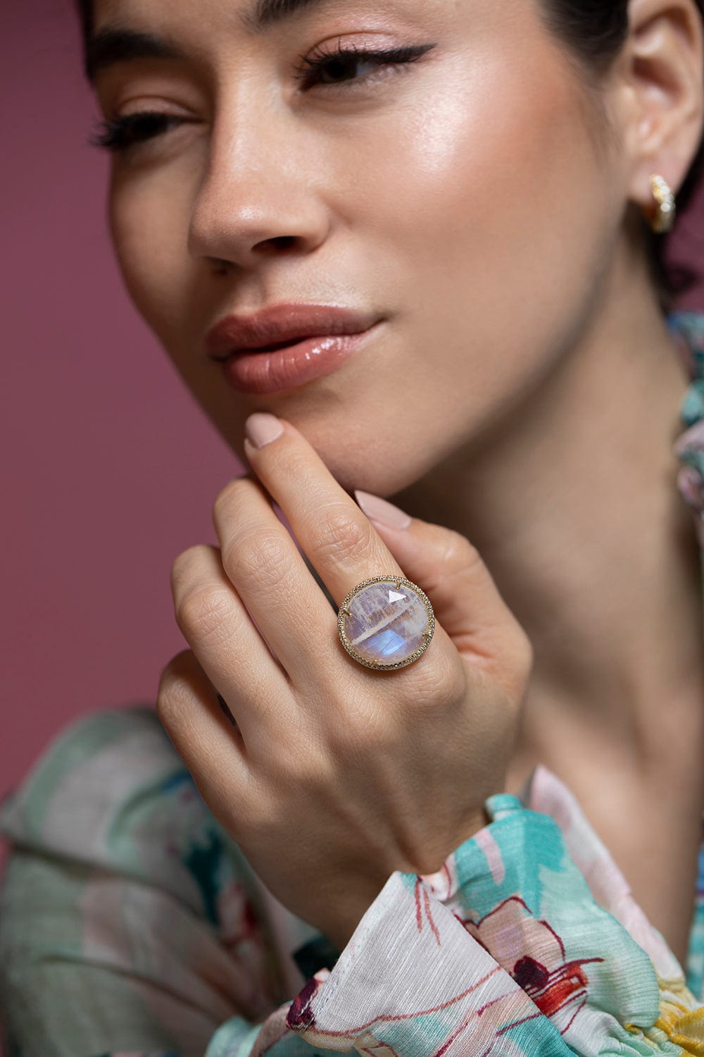 IRENE NEUWIRTH JEWELRY-Rainbow Moonstone Ring-YELLOW GOLD